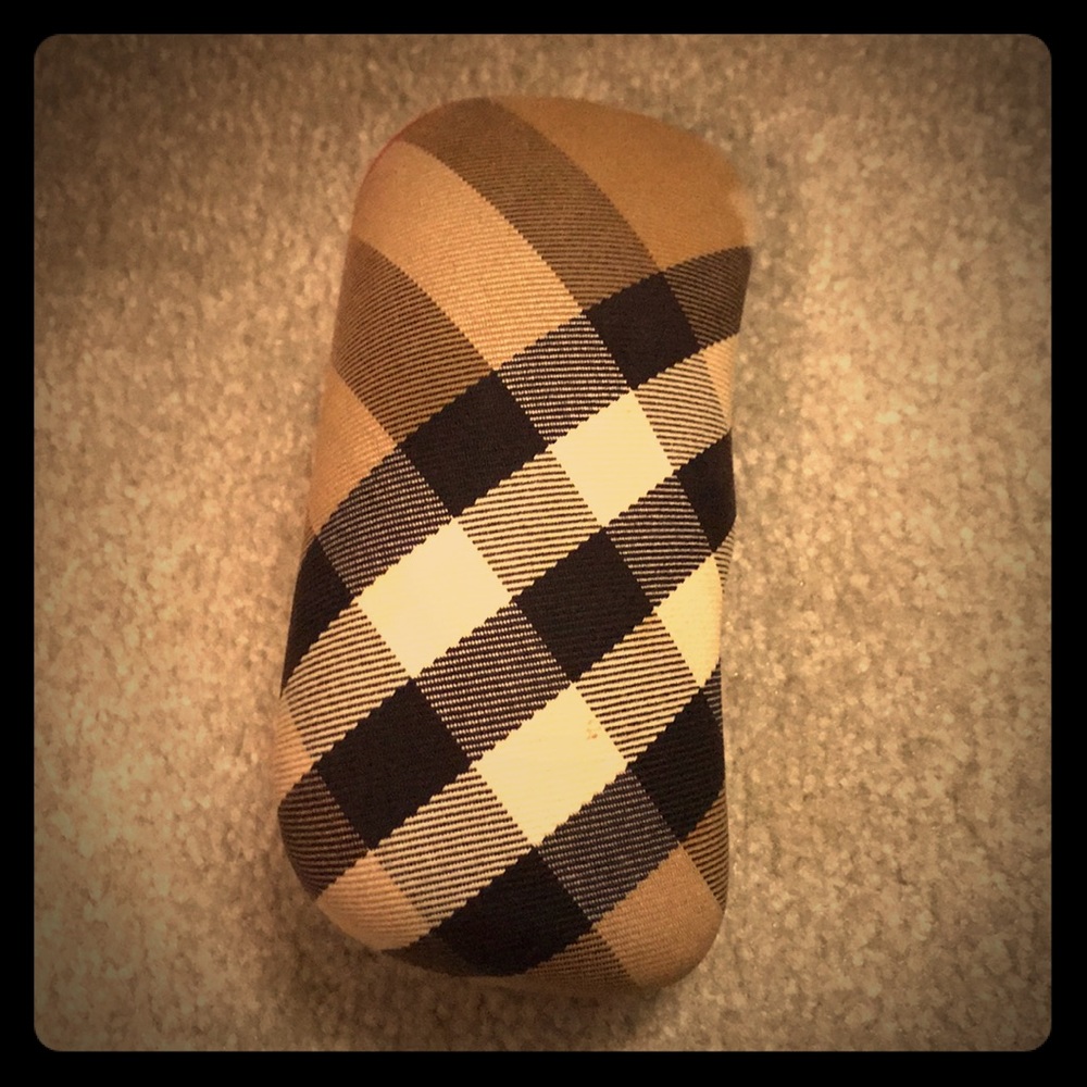 Burberry sunglass case
